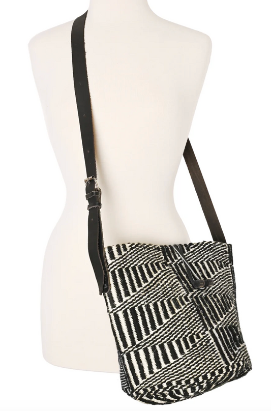 'Kamba' Patterned Sisal and Wool Crossbody Purse from Kenya