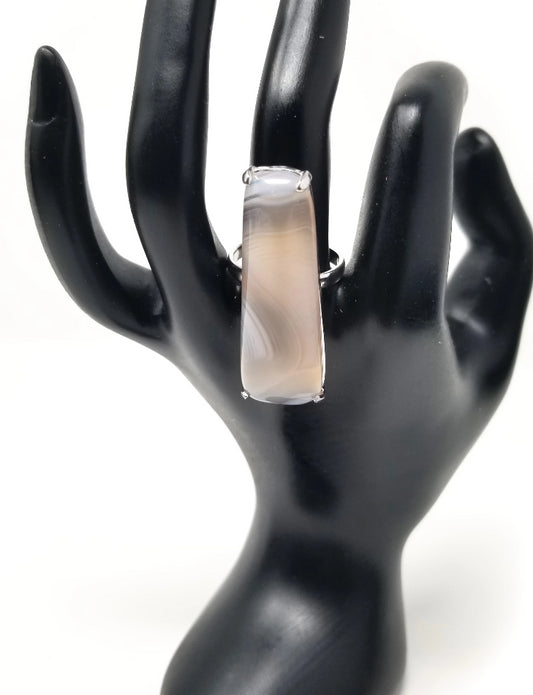 natural polished agate ring for women with sizable silver band
