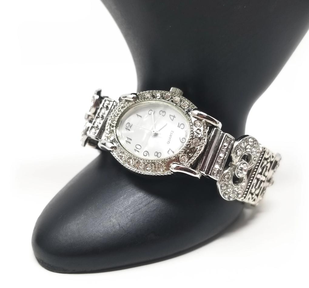 'Kya' Crystal Diamond Watch in Silver