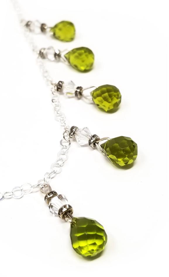 'Ayah' Chain Gemstone Necklace in Peridot
