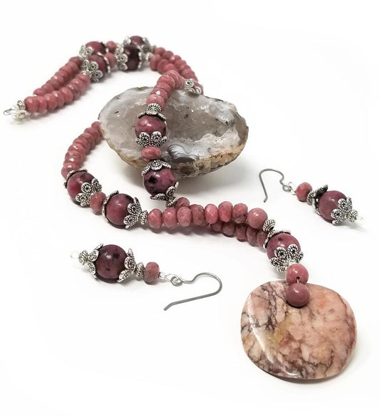 'Nadira' Brazilian Agate Pendant Necklace and Earrings Set in Fuchsia
