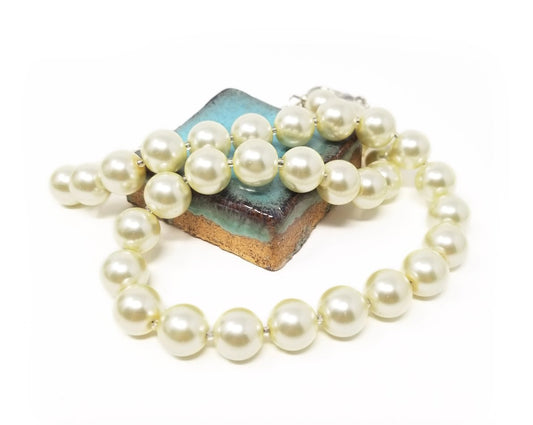 'Adonna' Pearl Necklace in Ivory