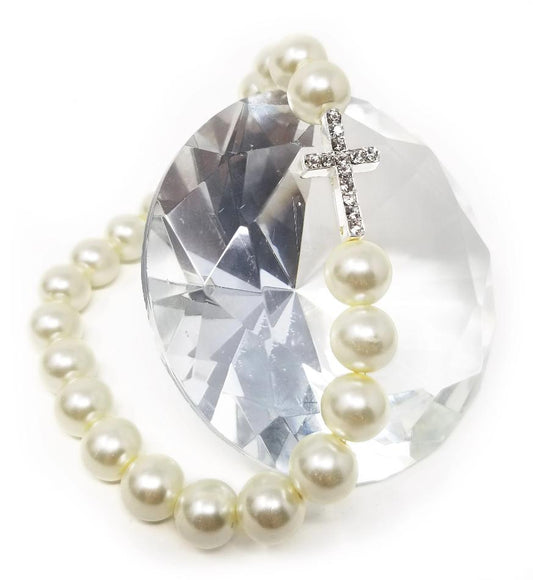 'Adonna' Crystal Cross Anklet in Ivory Pearl