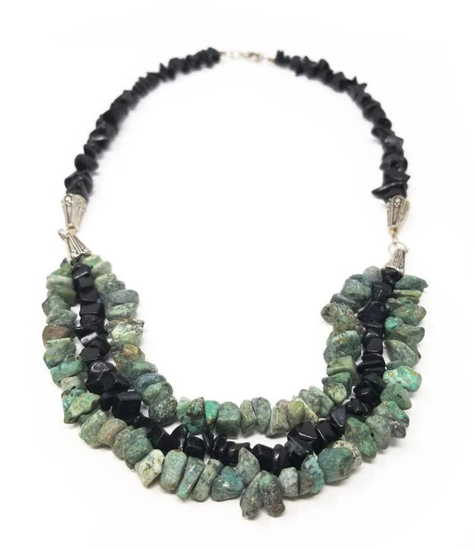 'Aoko' Gemstone Chip Necklace in Turquoise and Obsidian