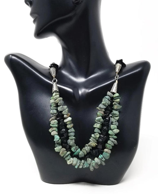 'Aoko' Gemstone Chip Necklace in Turquoise and Obsidian