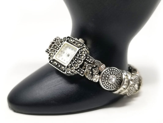 'Njeri' Crystal Medallion Watch in Silver
