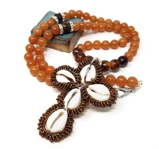 'Oringo' Cowrie Shell Cross Pendant Necklace in Peach Aventurine