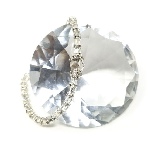 'Tarisai' Crystal and Glass Anklet in Smokey Gray