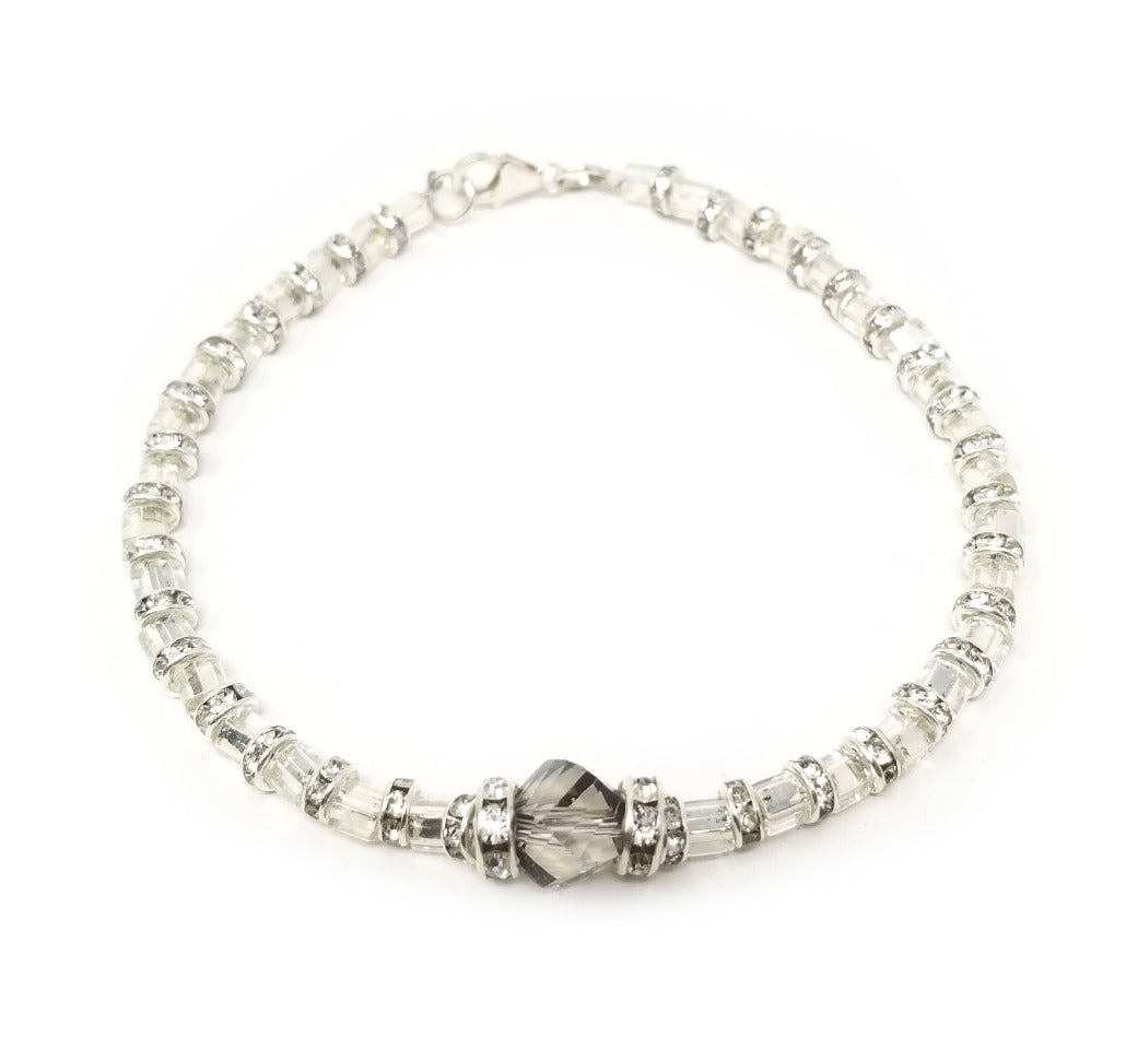 'Tarisai' Crystal and Glass Anklet in Smokey Gray