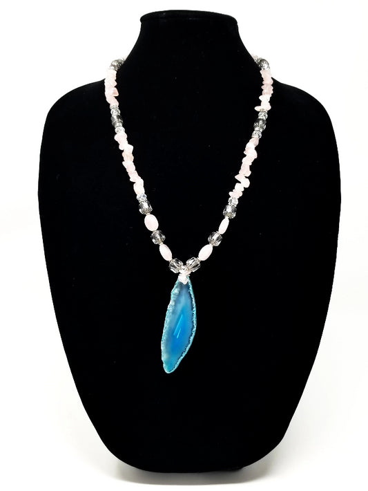 'Kali' Blue Agate Pendant Necklace in Rose Quartz