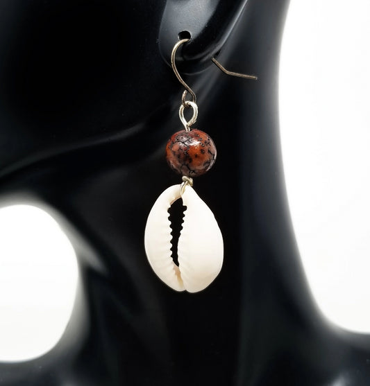 'Giza' Cowrie Shell Earrings with Dyed Bodhi Seed