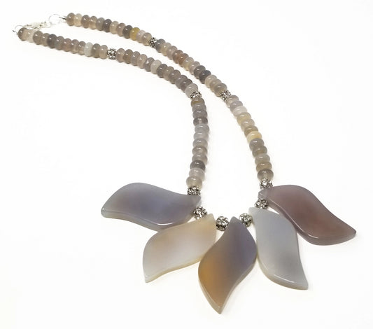 Jani Mauve Necklace